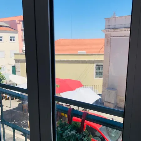 Апартаменти Modern Boutique In The Heart Of Alfama *